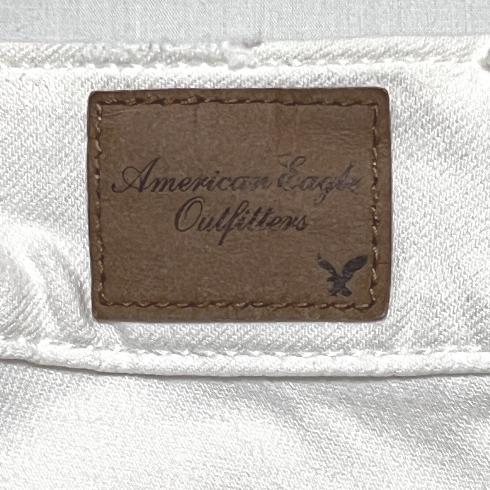 American Eagle Denim Shorts Women 4 White Excellent Stretch Low Rise Frayed Hem - Picture 8 of 8